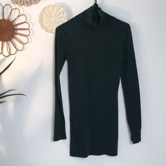 Anthropologie Michael Stars Hunter Green Supima Long Turtleneck - Picture 2 of 4